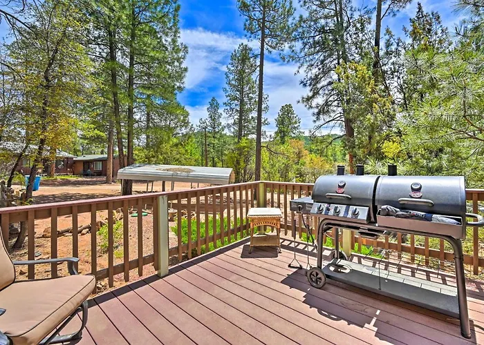 Holiday home Near Hiking Trails: Woodsy W/ Fire Pit Pine