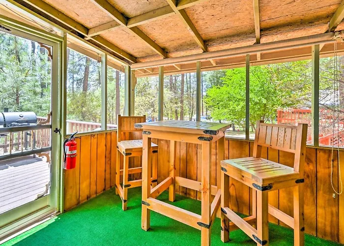 Holiday home Near Hiking Trails: Woodsy W/ Fire Pit Pine